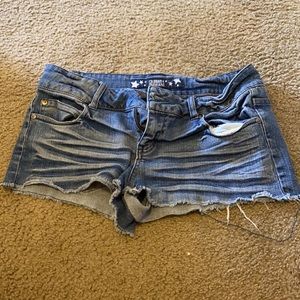 Low rise short shorts